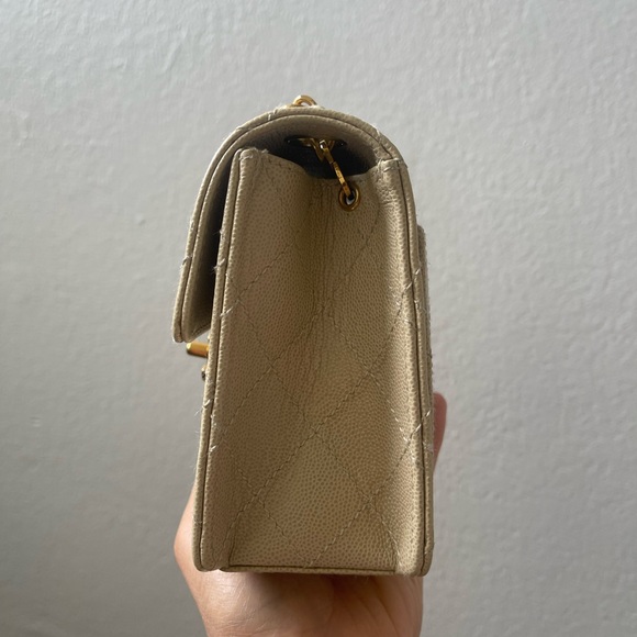 Chanel Vintage Caviar Beige Mini Square with 24K GHW - Picture 15 of 17